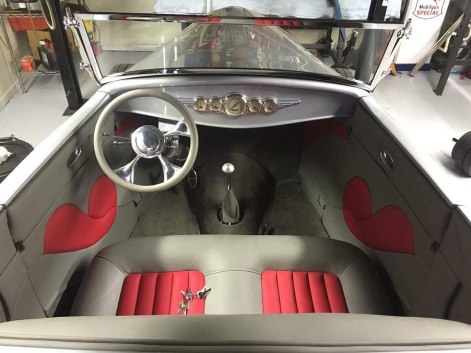 32 Ford Roadster  Custom Upholstery 