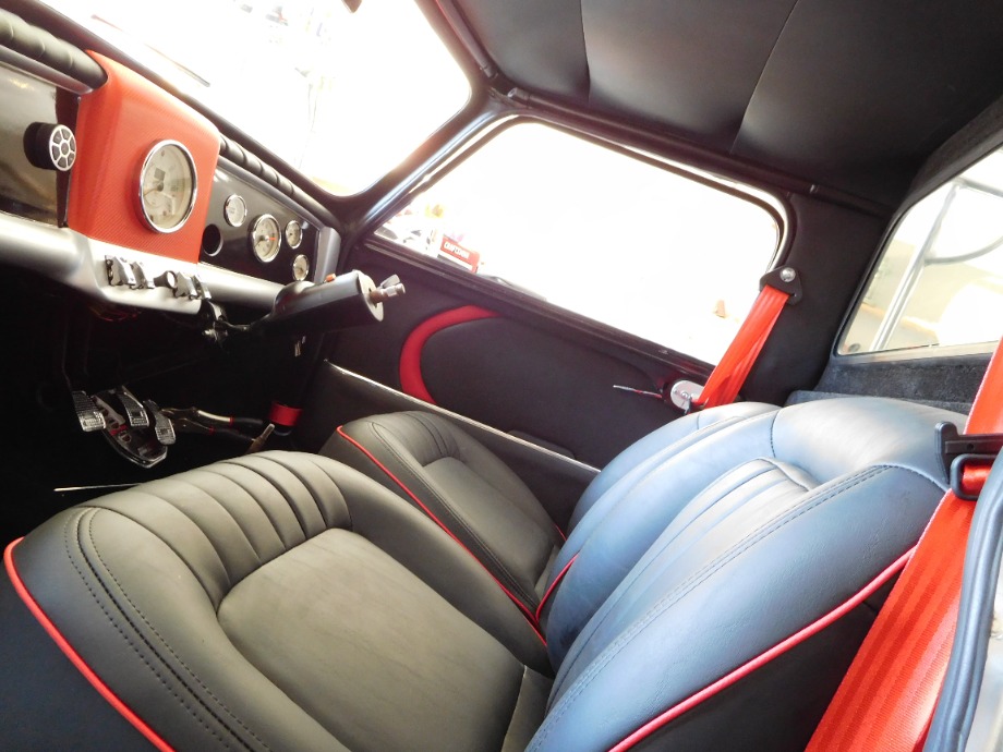 CUSTOM INTERIOR WITH TONNEAU COVER  Custom Upholstery 