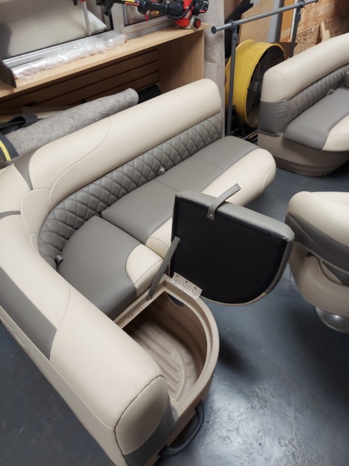 CUSTOM PONTOON UPHOLSTERY  Custom Upholstery 